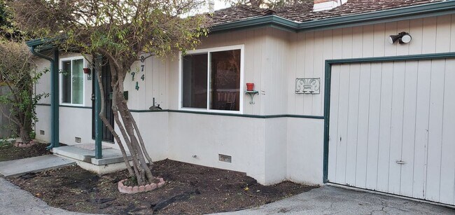 Building Photo - Cute 2BD/1BA in quiet Sunnyvale neighborhood