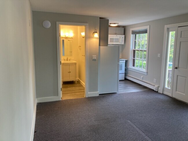 Living space - 5 Main St