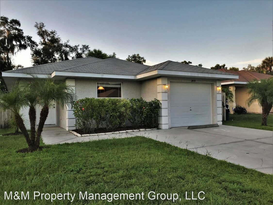 4 br, 2 bath House 2919 31st Avenue East House Rental in Bradenton