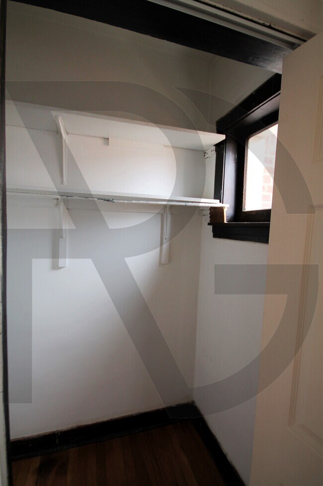 Foto del edificio - 3521 N Broadway St