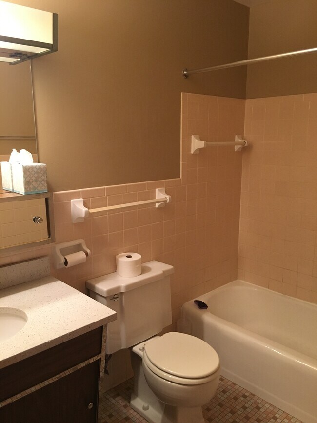 Building Photo - Prior Marshall Apartments