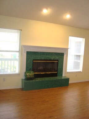 Building Photo - 4657 SW Carib St
