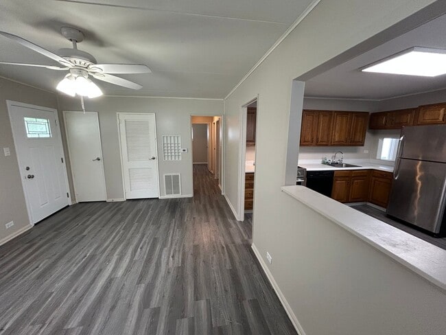 Foto del edificio - Fully Renovated 3-bedroom, 1-bath home in ...