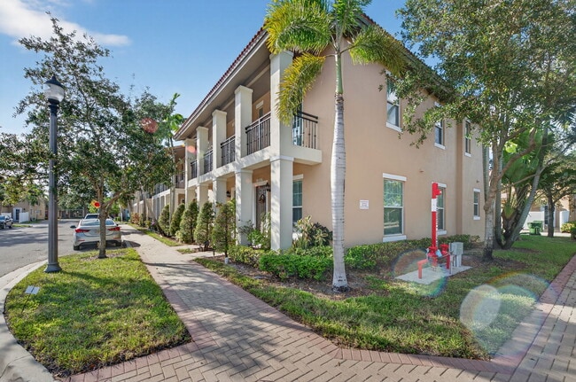 Foto del edificio - 14615 SW 14th St