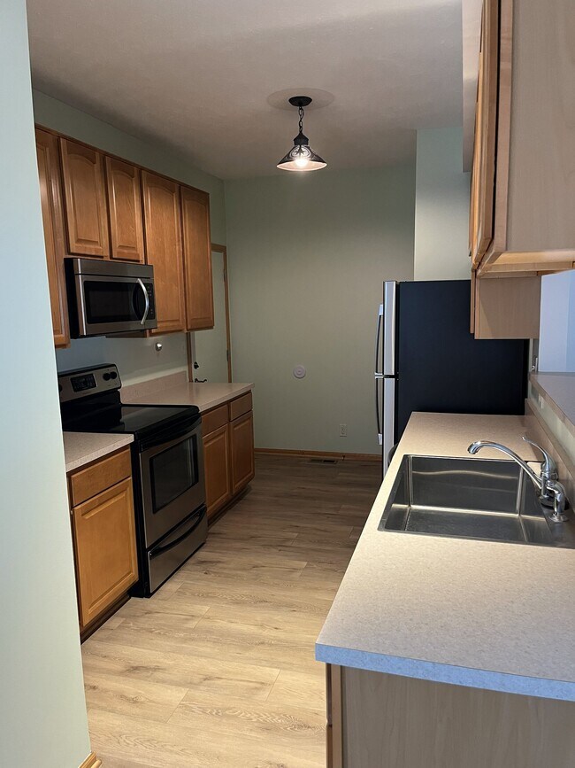 Foto del edificio - 2517 Sandhutton Ave