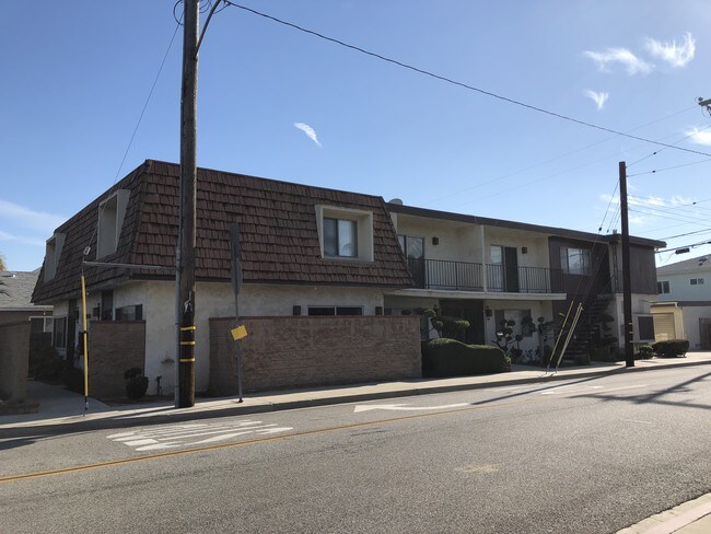 principal - 2000 Manhattan Beach Blvd