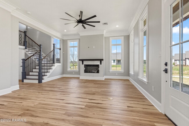 Building Photo - 327 Bozeman Trl