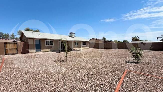 Foto del edificio - 517 W Highland St