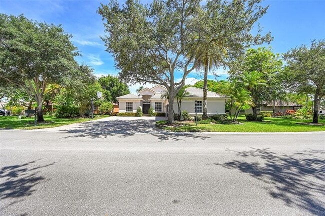 Building Photo - 11163 NW 69th Pl