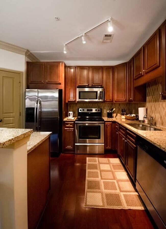 Foto del edificio - 3202 Renaissance Park Pl