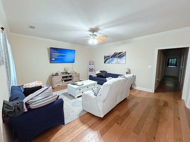 Foto del edificio - 3 Bedroom House in Beau Pre
