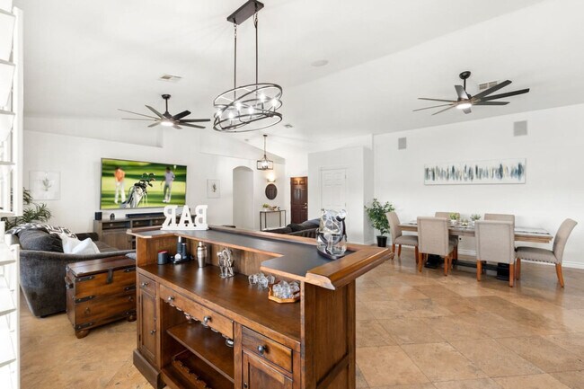 Foto del edificio - 14615 N 22nd Ln