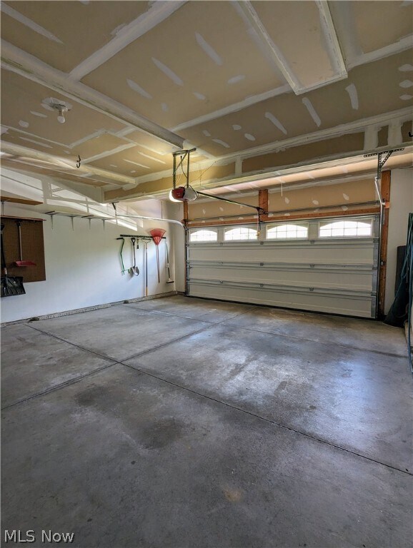 Building Photo - 145 Park View Ct