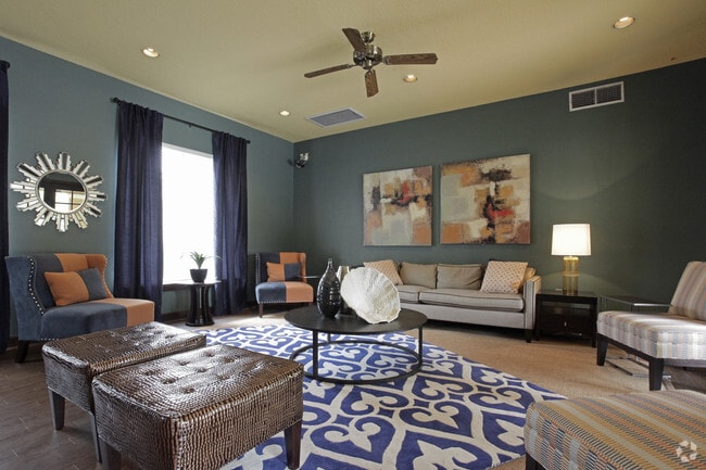 Photo - The Lakes at Deerfield Apartments