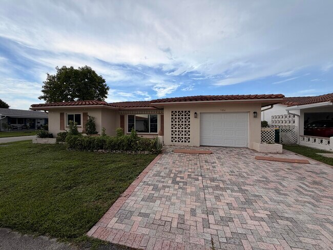 Foto del edificio - 5806 NW 86th Terrace