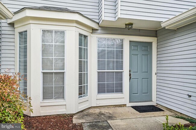 Building Photo - 2 Aldgate Ct