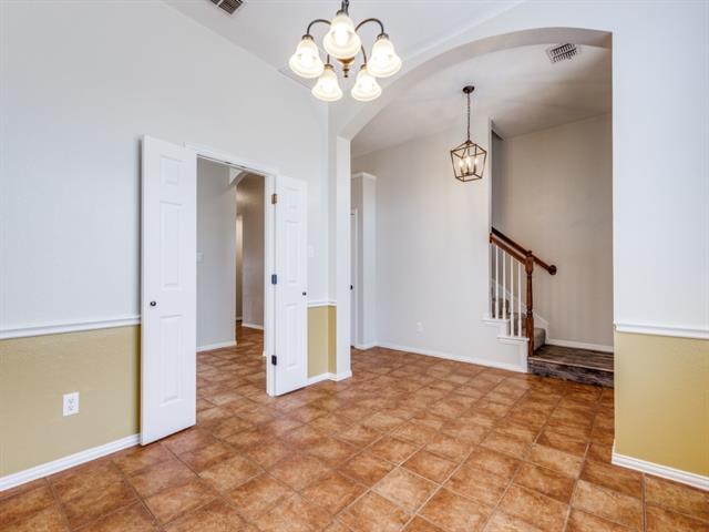 Building Photo - 1664 Knoll Ridge Cir