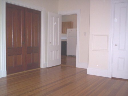 Building Photo - 110 Cranch St