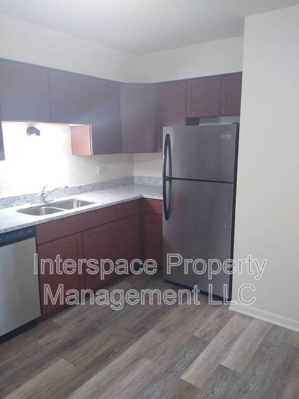 Building Photo - 9841 S Harlem Ave