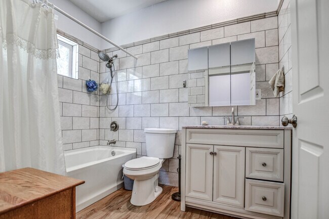 Bathroom - 4144 E Houston Ave