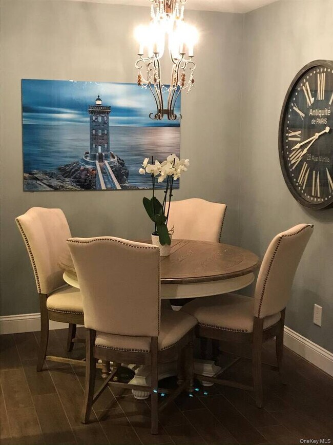 Foto del edificio - 91 Richmond Blvd