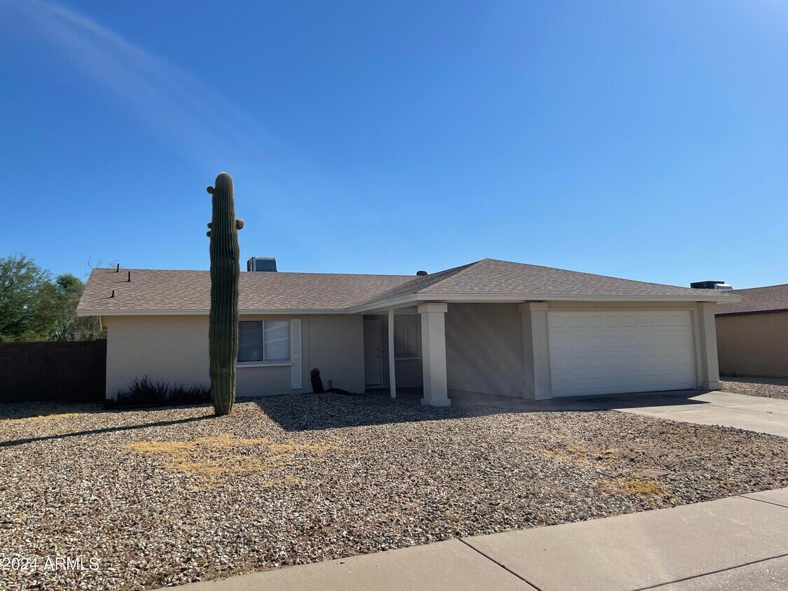 Primary Photo - 801 W Villa Rita Dr