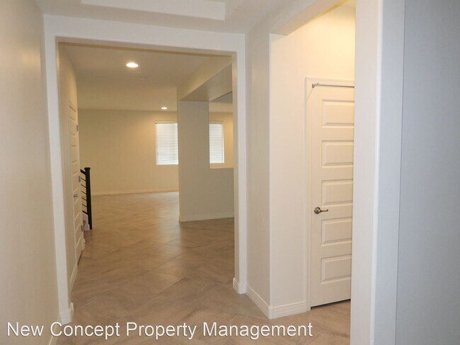 Building Photo - 4 br, 2.5 bath House - 6804 E Via Arroyo L...