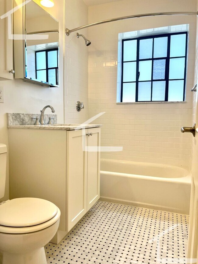 Foto del edificio - No broker fee - Available now