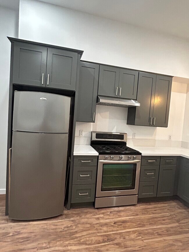 Foto del edificio - 5413 W 118th St