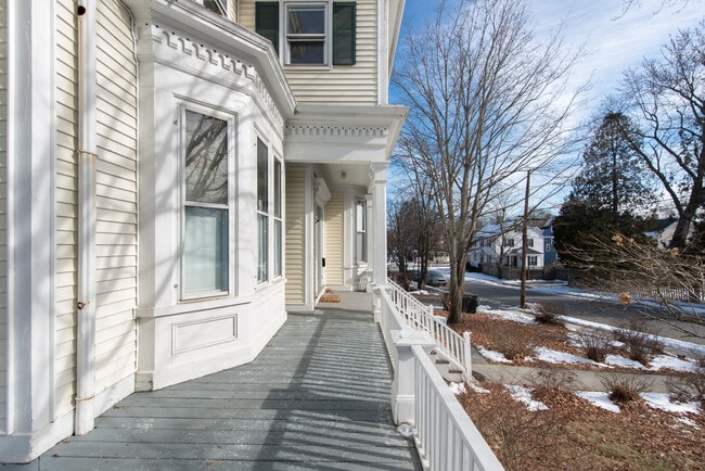 Building Photo - 229 Miller Ave