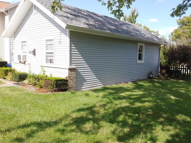 Building Photo - 2703 New Haven Ave