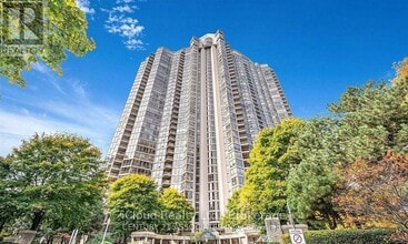 Building Photo - 45-145 Kingsbridge Garden Cir