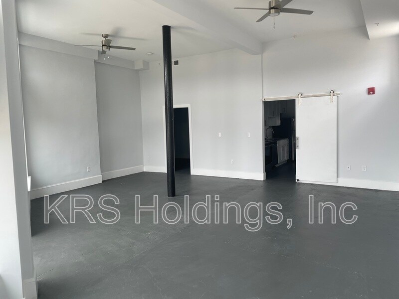 Foto principal - 101 S Main St