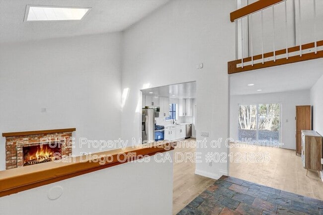 Foto del edificio - 9018 Outinda St
