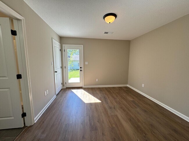 Foto del edificio - 2508 Vine St