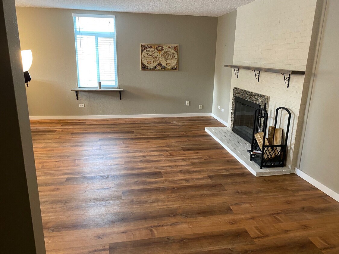 Foto principal - 3359 S Monaco Pkwy