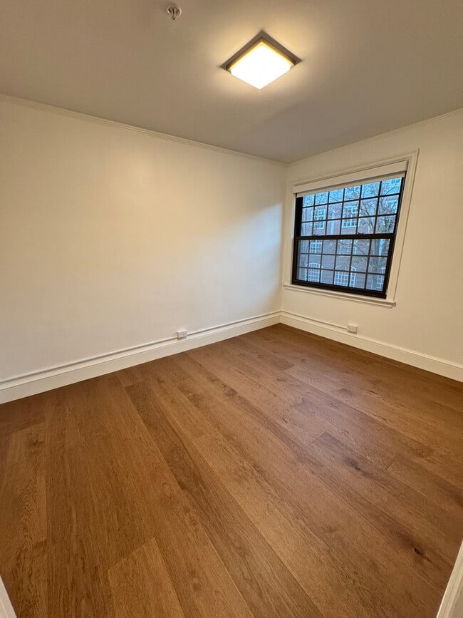 Foto del edificio - 1172 Massachusetts Ave