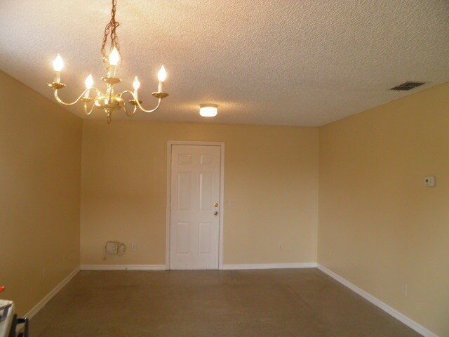 Building Photo - Duplex in Haines City