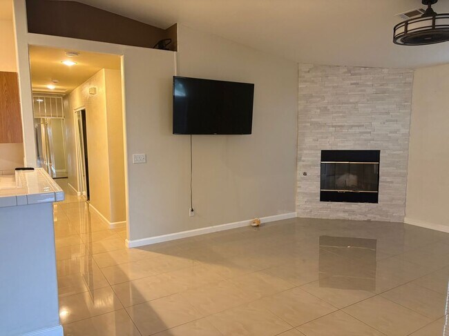 Foto del edificio - 66278 3rd St