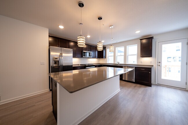 Foto del edificio - 5885 156th St W