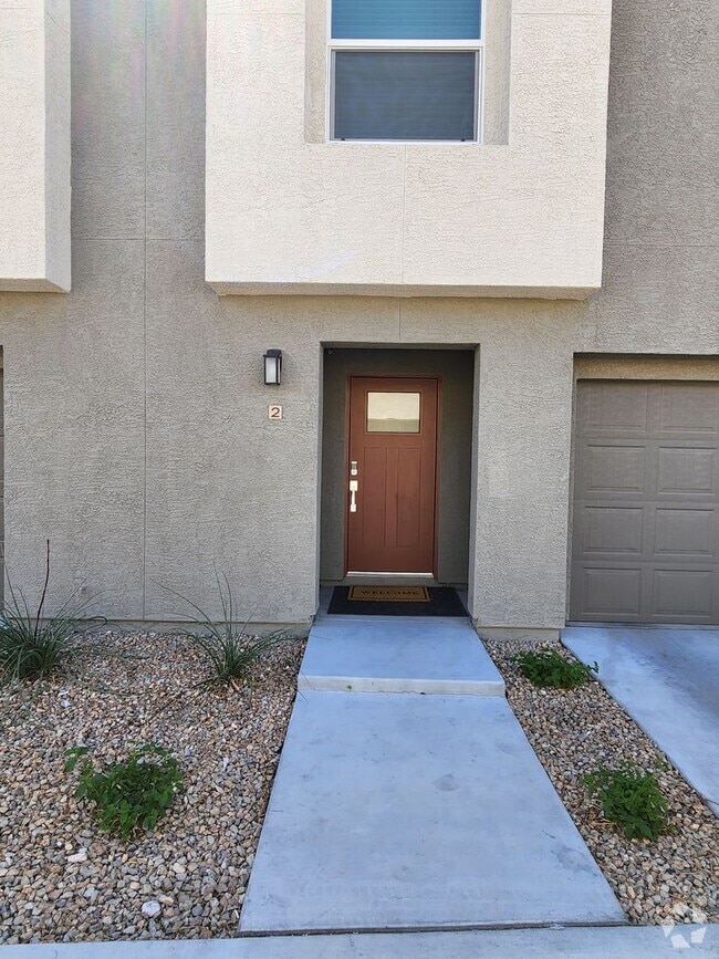 Building Photo - 2775 Atomic Tangerine Wy