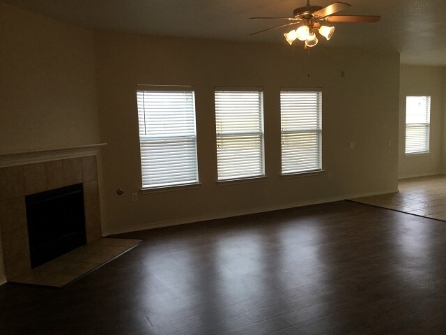 Building Photo - 11212 Liberty Farms Drive