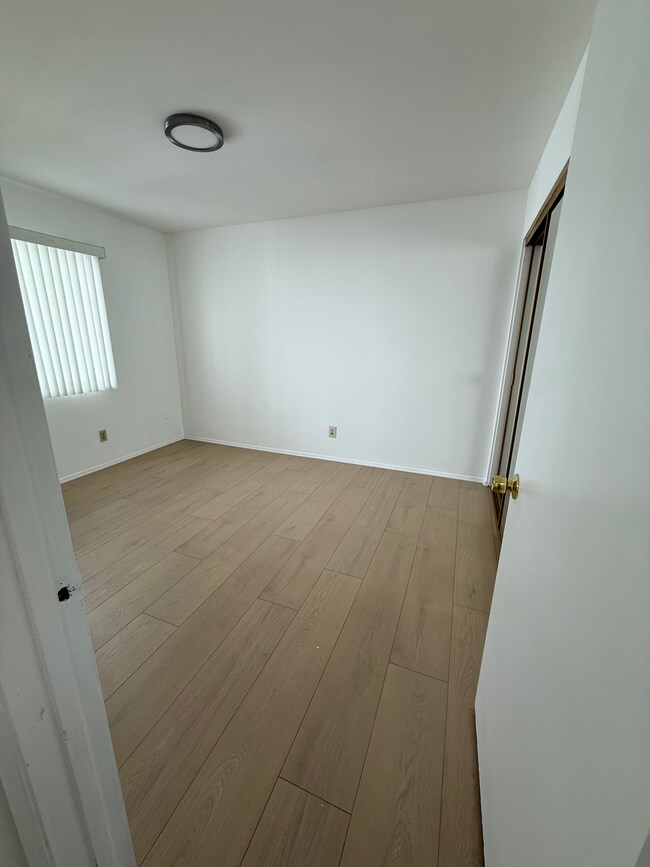 Foto del edificio - 231 N Isabel St