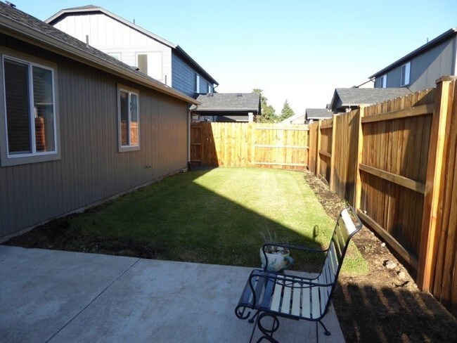 Building Photo - 3 br, 2 bath House - 21144 SE Darnel Avenue