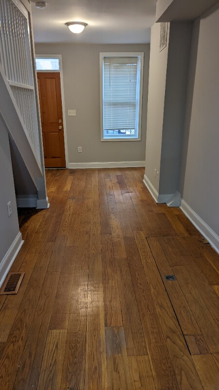Building Photo - 1009 Sterrett St