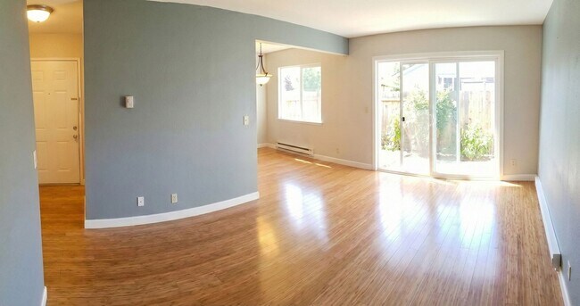 Building Photo - Gated San Leandro 1BD | Pool, Parking & Private Patio - Utilities Paid!