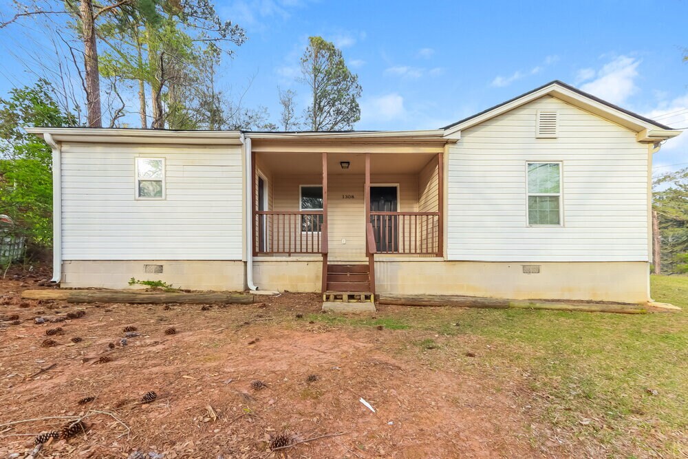Primary Photo - 1308 Greenbriar Dr