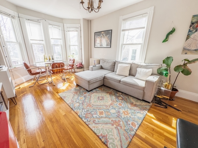 Photo - 35 Essex Street - 2