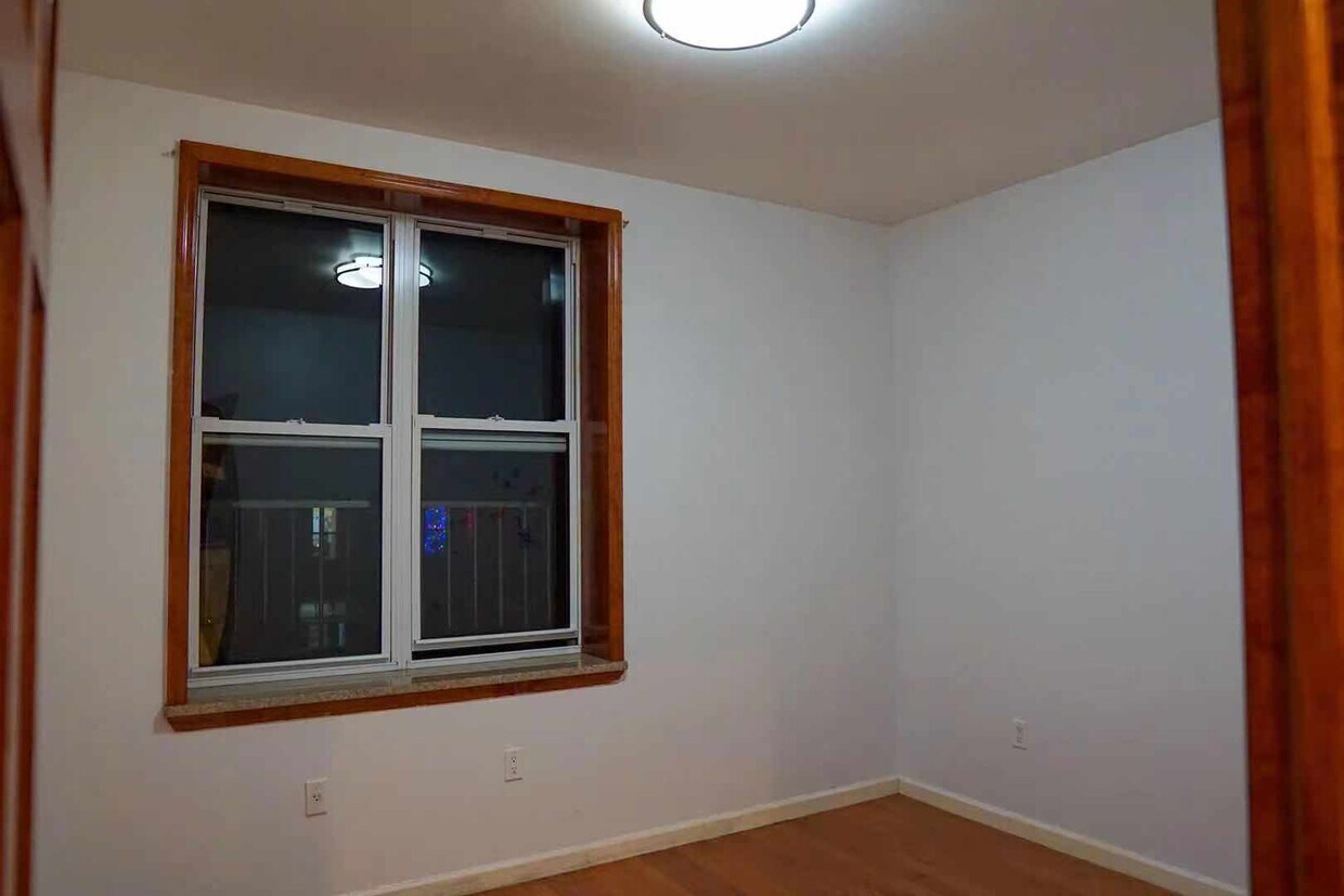 Building Photo - 1744 79th St