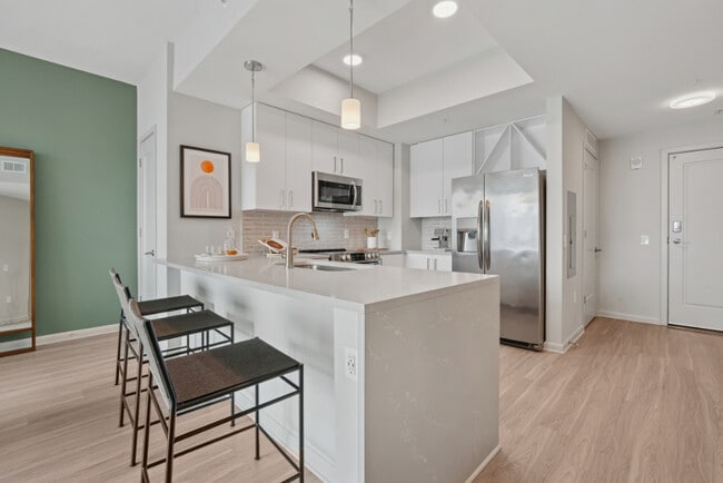 Building Photo - The Reed